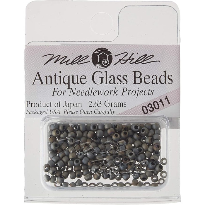 03011 Бісер 11/0 (2,2 мм) Mill Hill, 2,63 г, матовий скляний, Pebble Grey