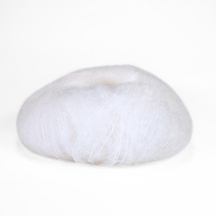 100 Пряжа Mondial Lieve, 50г - 140м, білий, 90% кід мохер, 10% мікрофібра PА