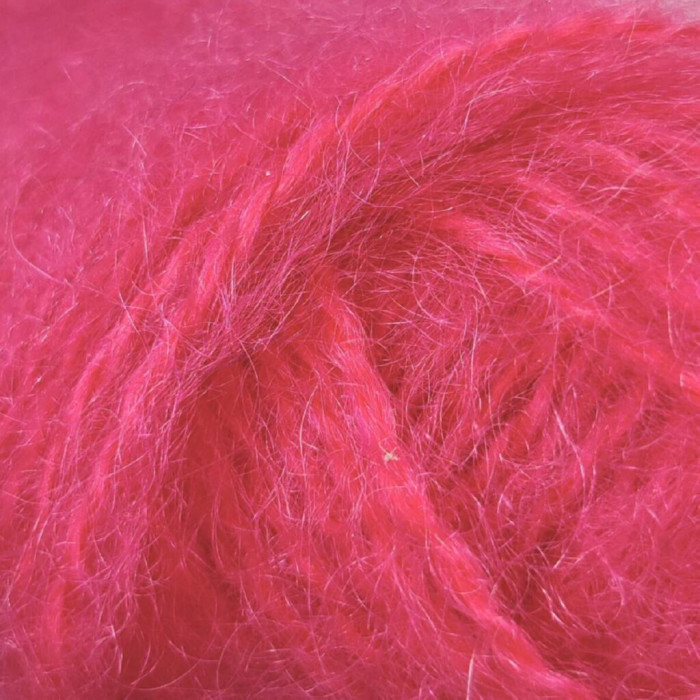 100 Пряжа Tropical Lane Paris 70, 40г - 120м, полуничний, 70% кід мохер, 30% акрил