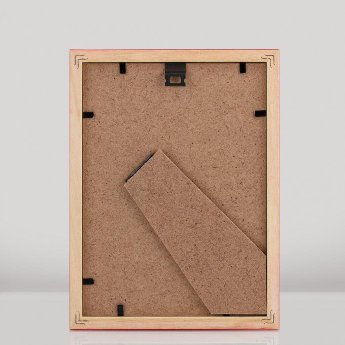 Фоторамка дерев'яна 13х18 багет: DL1506-03 Червоний (з антибліковим склом 2мм, двп з ніжкою) EmojiFrame