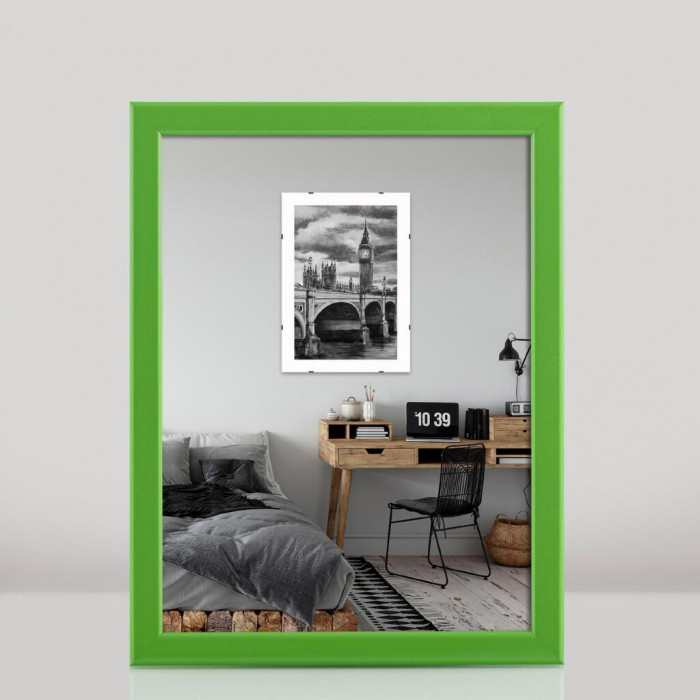 Фоторамка дерев'яна 15х20 багет: DL1506-09 Салатовий глянець (з антибліковим склом 2мм, двп) EmojiFrame
