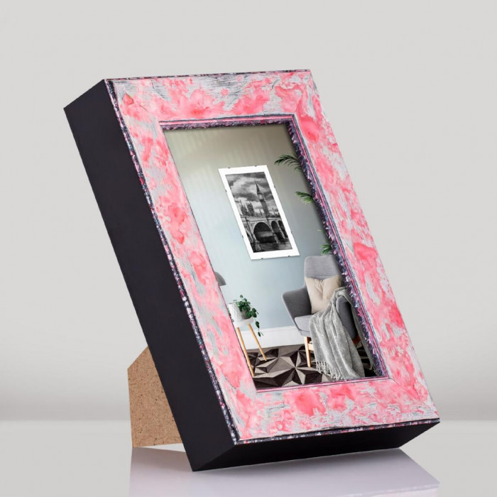 Фоторамка дерев'яна 10х15 багет: DL2801-02 Рожевий з сріблом (з глянцевим прозорим пластиком 0.8мм, двп з ніжкою) EmojiFrame