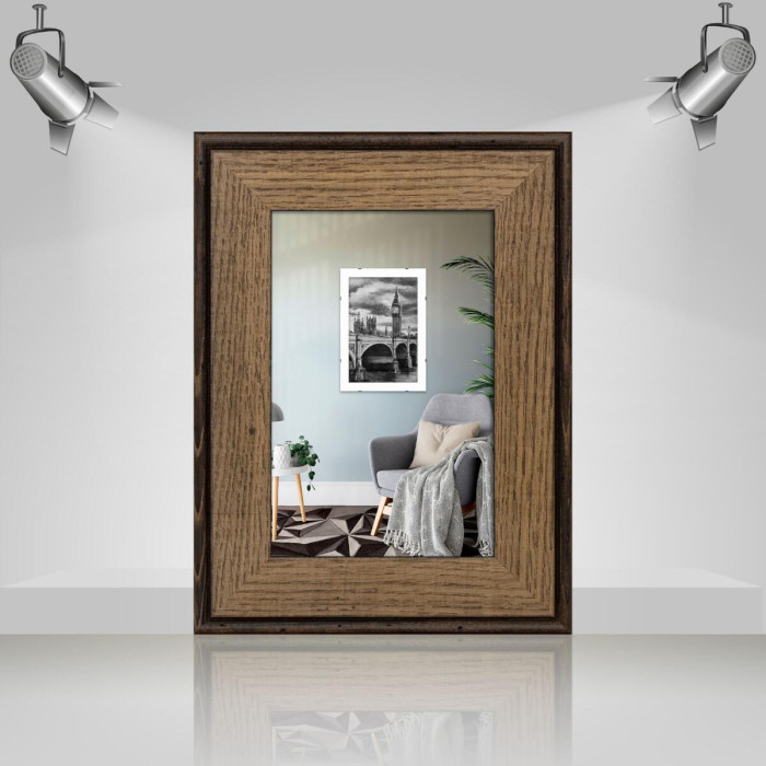 Рамка для фото дерев'яна 10х15 багет: DL3302-05 Горіх (з глянцевим склом 1-1.5мм, двп) EmojiFrame