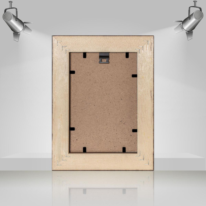 Рамка для фото дерев'яна 10х15 багет: DL3302-05 Горіх (з глянцевим склом 1-1.5мм, двп) EmojiFrame