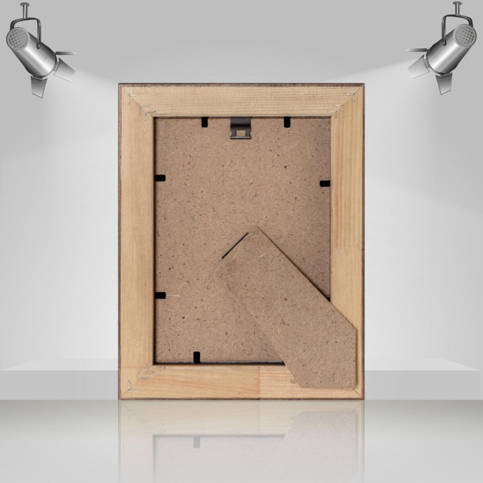 Фоторамка дерев'яна 13х18 під фото 10х15 багет: DL3302-05 Горіх (з глянцевим прозорим пластиком 0.8мм, паспарту, двп з ніжкою) EmojiFrame