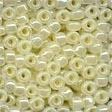 16603 Бісер 6/0 (4 мм) Mill Hill Size 6 Beads 5,2 г, Creamy Pearl