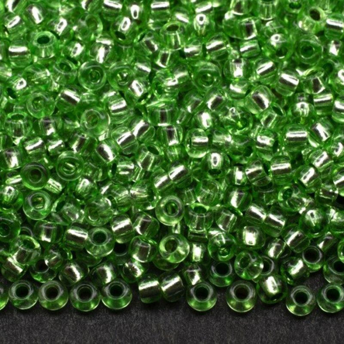 18256 10/0 чеський бісер Preciosa, 5 г, зелений, кристальний з блискучим срібним отвором