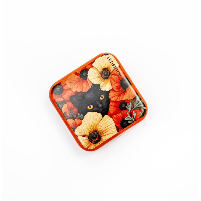 25640 Letistitch Скринька з магнітом для зберігання голок та аксесуарів - Макові очі 5,5x5,5x2 см (метал)