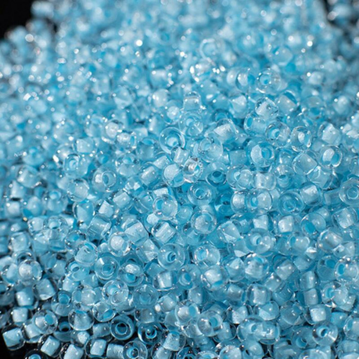 38062 10/0 чеський бісер Preciosa, 5 г, блакитний, кристальний з фарбованим отвором