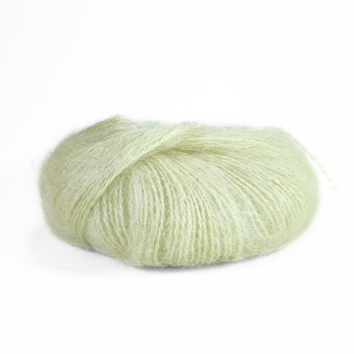 425 Пряжа Tropical Lane Paris 70, 40г - 120м, приглушений салатовий, 70% кід мохер, 30% акрил