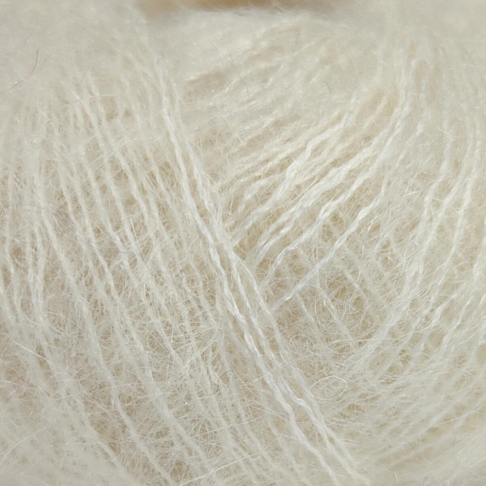 426 Пряжа Mondial Kid Seta, 25г - 210м, молочний, 70% суперкід мохер, 30% шовк