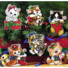 4550 Ялинкові іграшки. Різдвяні кошенята. Classic Design. Набір для вишивки хрестом