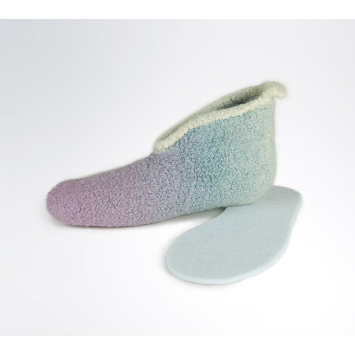 7 Пряжа Laines du Nord Slippers, 200г - 200м, блакитний-бузковий, 100% вовна