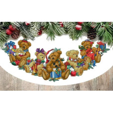 8387 Classic Design Набір для вишивки рахунковим хрестиком - Пошита спідничка під ялинку Плюшеві ведмеді 69x28 см Aida, 14 ct