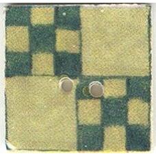 87007 Mill Hill Ґудзик Avocado Nine Patch, кераміка