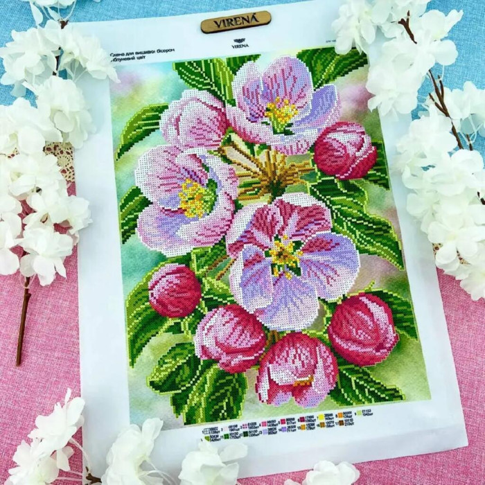 А3Н_586 Virena Заготовка для вишивки бісером - Яблуневий цвіт 36,5x27 см (габардин)