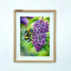 А3Н_588 Virena Заготовка для вишивки бісером - Джміль на бузку 36,5x27 см (габардин)