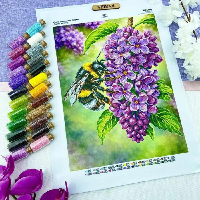 А3Н_588 Virena Заготовка для вишивки бісером - Джміль на бузку 36,5x27 см (габардин)
