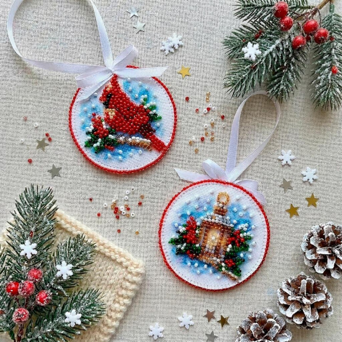 ABT-065 Абрис Арт Набір для вишивки бісером - Іграшка Різдвяний спів 6,6x6,6 см (ABT-065)