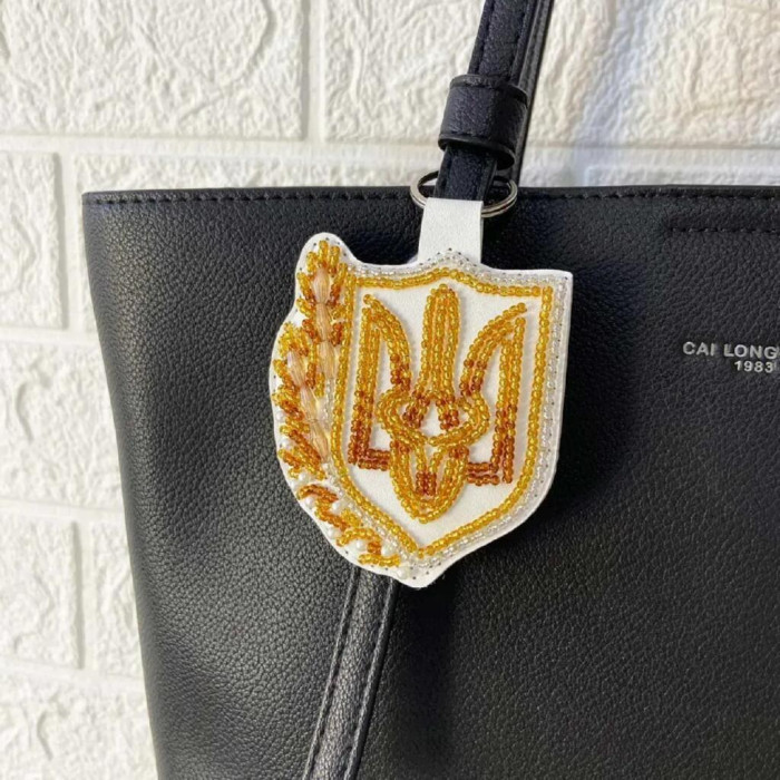 Брелок_601 Virena Набір для вишивки бісером - Брелок 9x7 см, екошкіра