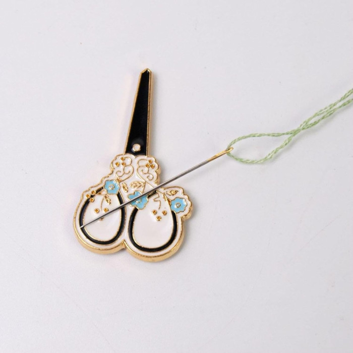 CD-015 Classic Design - Магнітний тримач для голок - Ножиці 2,6х4,5 см