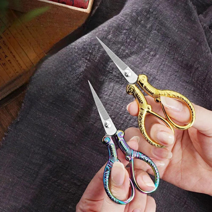 CD-154рд Classic Design Ножиці для вишивки - 11 см (райдужні)