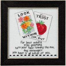 CG302312 Mill Hill Набір для вишивки рахунковим хрестиком + бісером - Зазирни всередину Look Within 18x18 см, рівномірка 28 ct