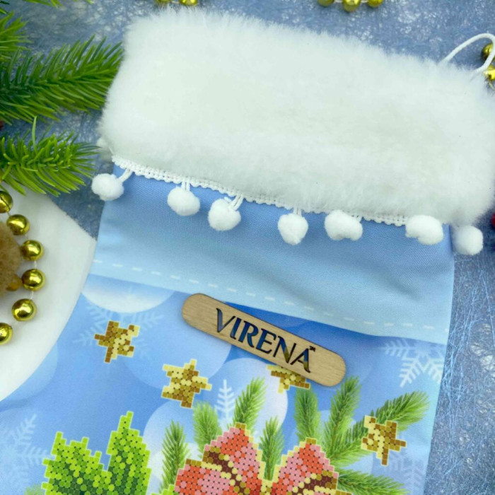 ЧН_016 Virena Заготовка для вишивки бісером - Чобіток для подарунків святковий з дзвіночками 25х32 см (схема на габардині)