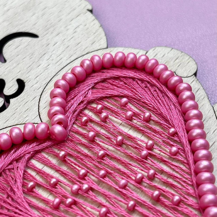 D-05 Кольорова Набір для вишивки нитками по дереву - Обійми любові, 10х14 см