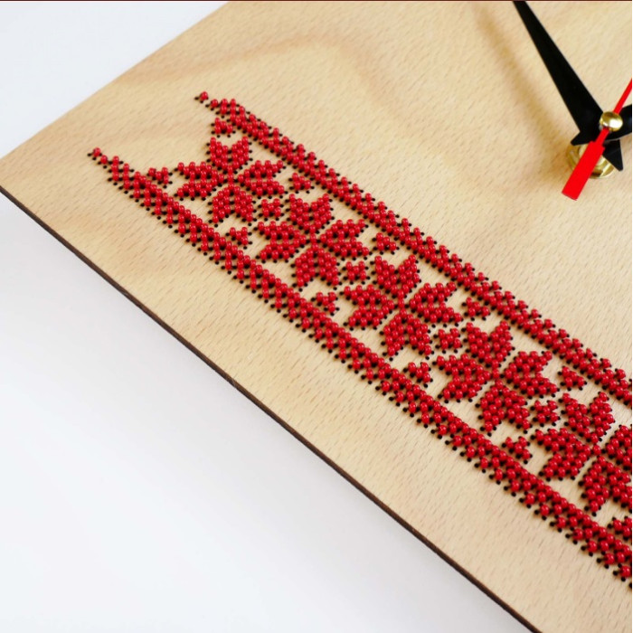 DG-1 Кольорова Набір для вишивки бісером - Годинник 23x23 см (дерево, квадрат)