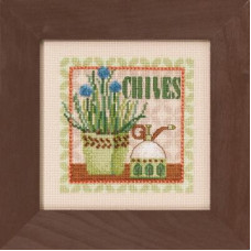 DM302111 Mill Hill Набір для вишивки рахунковим хрестиком + бісером - Цибулинки Chives 11,5x11,5 см, Aida16