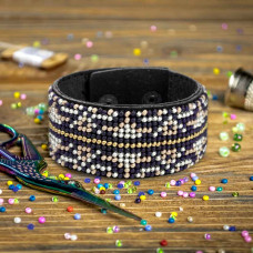 FLBB-153 Wonderland Crafts Набір для вишивки бісером на екошкірі - Браслет, 3х22 см, чорний