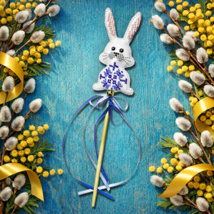 FLBB-188 Wonderland Crafts Набір для вишивки бісером на штучній шкірі - Топпер Зайчик синій, 5,5x24,5 см