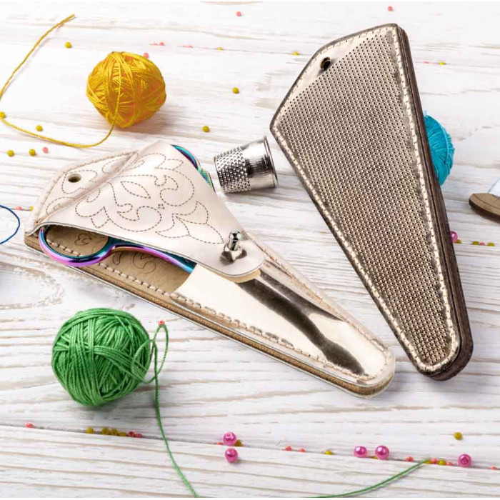 FLBE(BB)-076 Wonderland Crafts Заготовка для вишивки - Чохол для ножиць 6,5x15,5 см (рожеве золото, штучна шкіра)