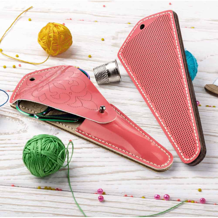 FLBE(BB)-077 Wonderland Crafts Заготовка для вишивки - Чохол для ножиць 6,5x15,5 см (кораловий, штучна шкіра)