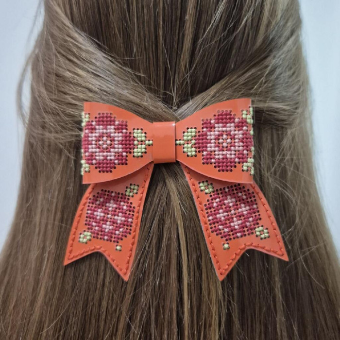 FLHL-102 Wonderland Crafts Набір для вишивки нитками на штучній шкірі Заколка для волосся – Мальва 8x10 см, помаранчевий