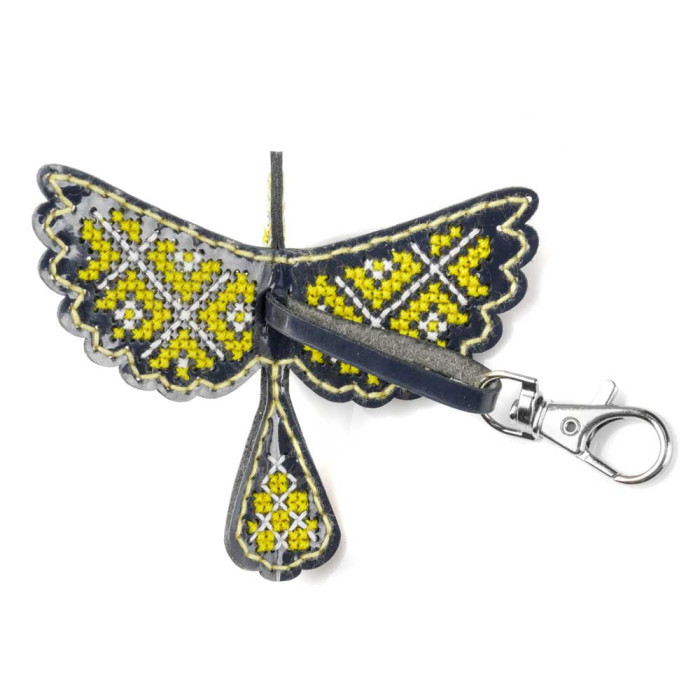 FLHL-109 Wonderland Crafts Набір для вишивки нитками на штучній шкірі - Шарм для сумки – Пташка. Весняна мелодія, 8x7,5x2,5 см