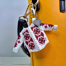 FLHL-129 Wonderland Crafts Набір для вишивки нитками на штучній шкірі - Шарм для сумки – Вишиванка. Червона енергія, 6x10,5 см