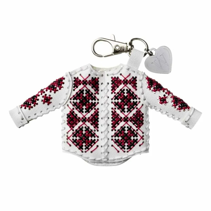 FLHL-129 Wonderland Crafts Набір для вишивки нитками на штучній шкірі - Шарм для сумки – Вишиванка. Червона енергія, 6x10,5 см