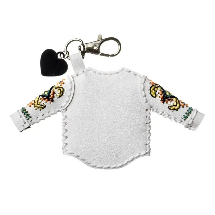 FLHL-131 Wonderland Crafts Набір для вишивки нитками на штучній шкірі - Шарм для сумки – Вишиванка. Вогняний орнамент, 6x10,5 см