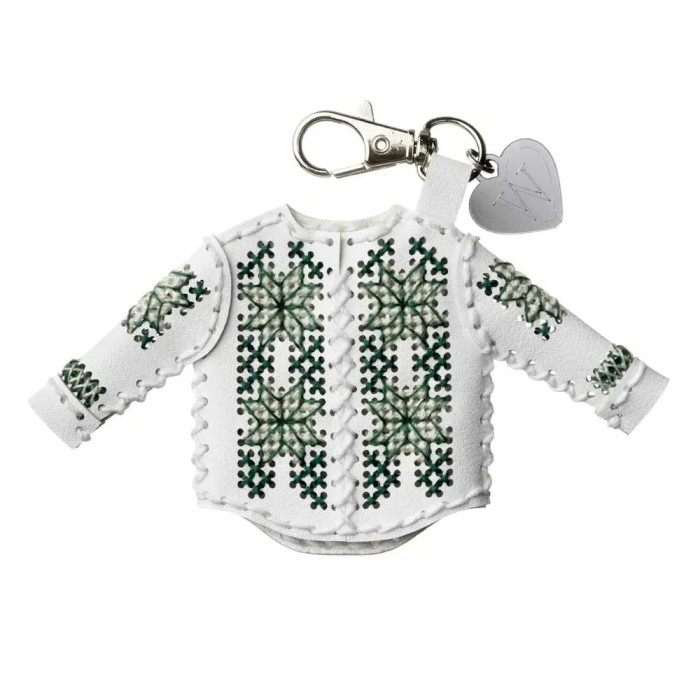 FLHL-132 Wonderland Crafts Набір для вишивки нитками на штучній шкірі - Шарм для сумки – Вишиванка. Зелений оберіг, 6x10,5 см