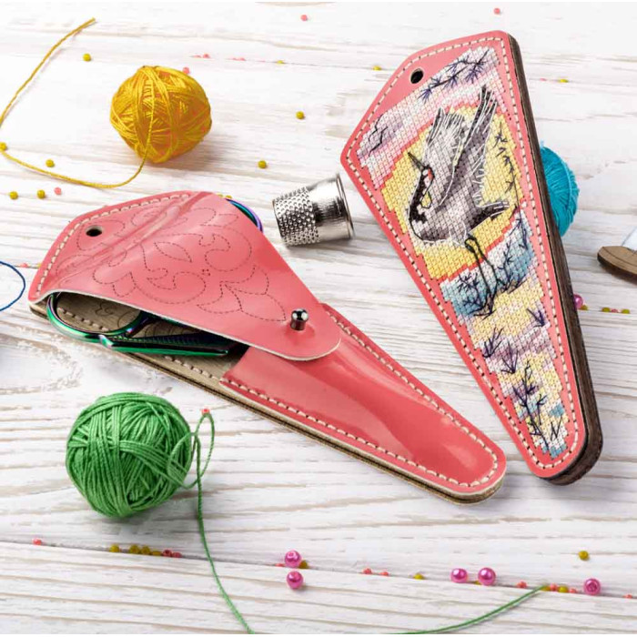 FLTL-091 Wonderland Crafts Набір для вишивки рахунковим хрестиком на штучній шкірі - Чохол для ножиць Чапля 6,5x15,5 см