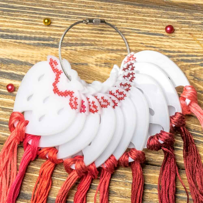 FLZ(S)-109 Wonderland Crafts Органайзер-зразок для муліне - Полуниця, 5x6 см (пластик)