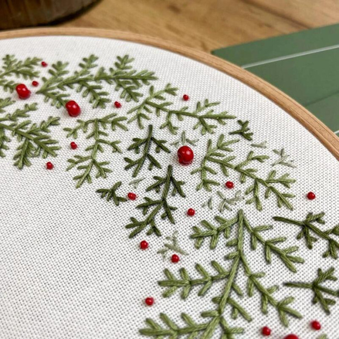 GL-5 Кольорова Набір для вишивки гладдю - Святковий вінок 23 см (схема на домотканому полотні)