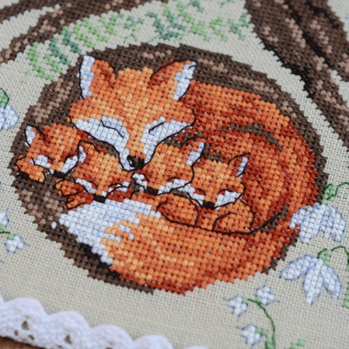 Х-1206 Тела Артіс Набір для вишивки рахунковим хрестиком - В очікуванні весни 13x13 см, Belfast 32 ct