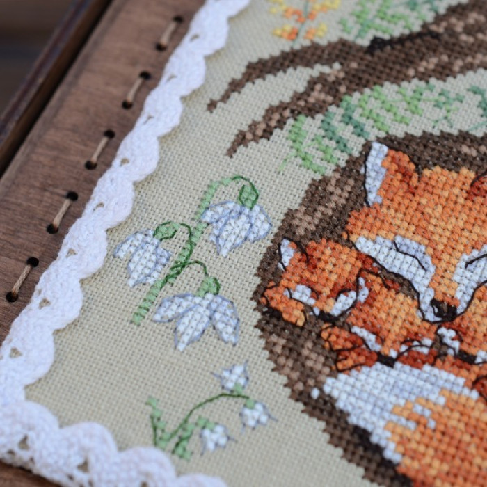 Х-1206 Тела Артіс Набір для вишивки рахунковим хрестиком - В очікуванні весни 13x13 см, Belfast 32 ct