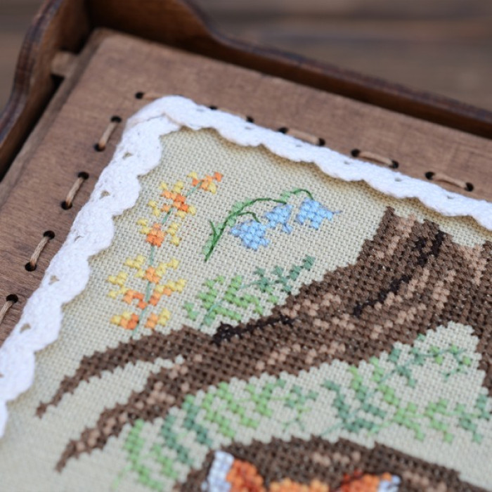 Х-1206 Тела Артіс Набір для вишивки рахунковим хрестиком - В очікуванні весни 13x13 см, Belfast 32 ct