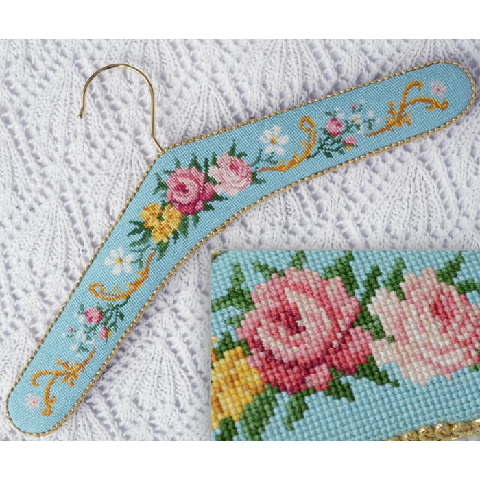 Х-703 Тела Артіс Набір для вишивки рахунковим хрестиком - Плечики Витончена блакить 10x39 см, Aida 16