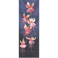 H535 Heritage Crafts Набір для вишивки рахунковим хрестиком - Фуксія 11x31 см, Linda 27 ct H535 Heritage Crafts Набір для вишивки рахунковим хрестиком - Фуксія 11x31 см, Linda 27 ct