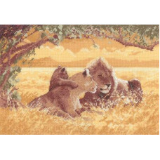 HC618 Heritage Crafts Схема для вишивки рахунковим хрестиком - Леви Lions 22x32 см, папір